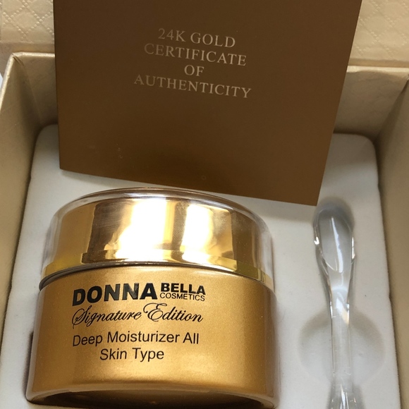 Donna Bella Other - New! Donna Bella Caviar Deep Moisturizer with Gold